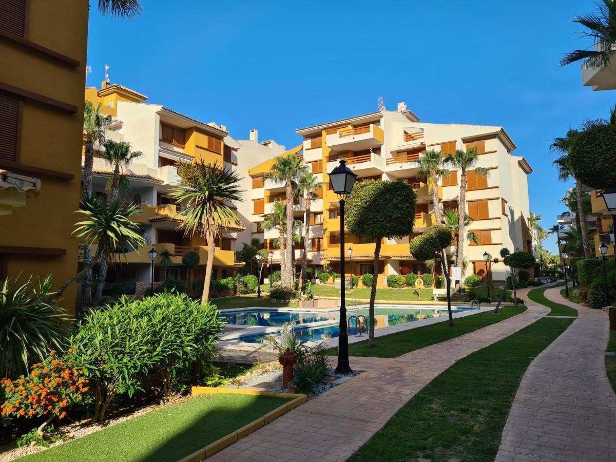 Apartament Magdalena Apartamento Torrevieja Exterior foto